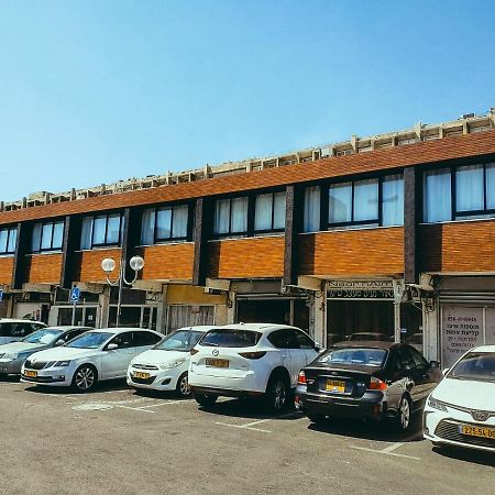 Unique Hotel Ashdod Bagian luar foto