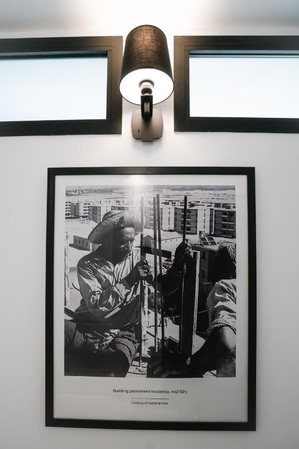 Unique Hotel Ashdod Bagian luar foto